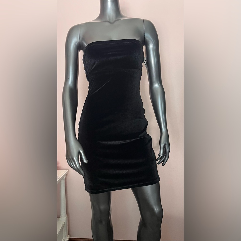 NWT Tommy Hilfiger Strapless Stretchy Velvet Tube Dress W/ Satin Ribbon Stripes